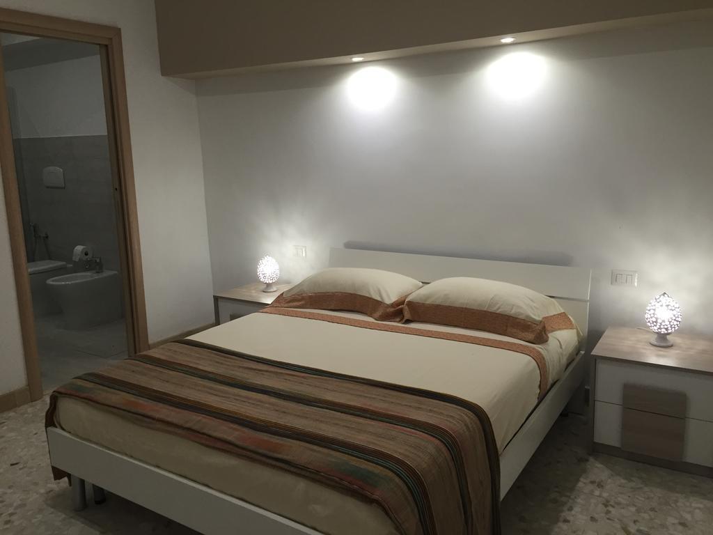 Casa Commenda Apartment บรินดิซิ ภายนอก รูปภาพ