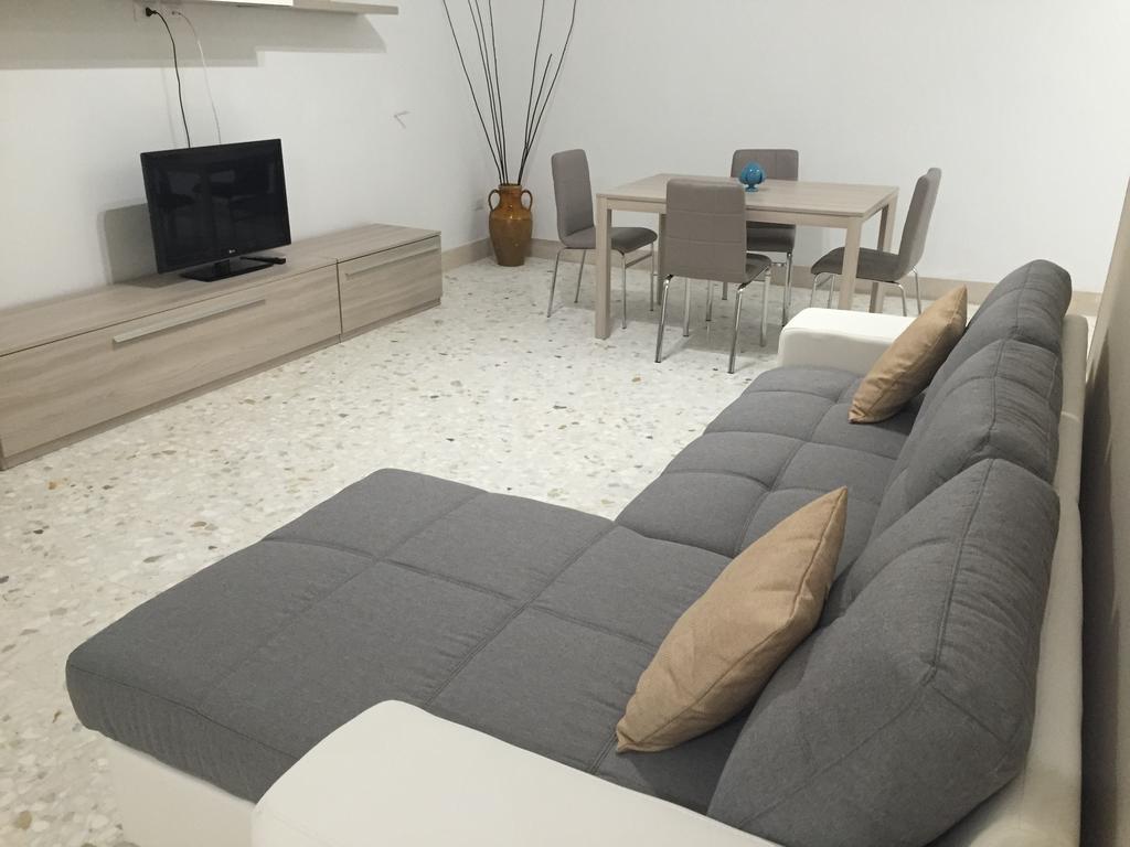 Casa Commenda Apartment บรินดิซิ ภายนอก รูปภาพ